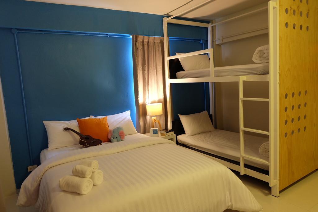 Oyes Hostel Krabi Quarto foto