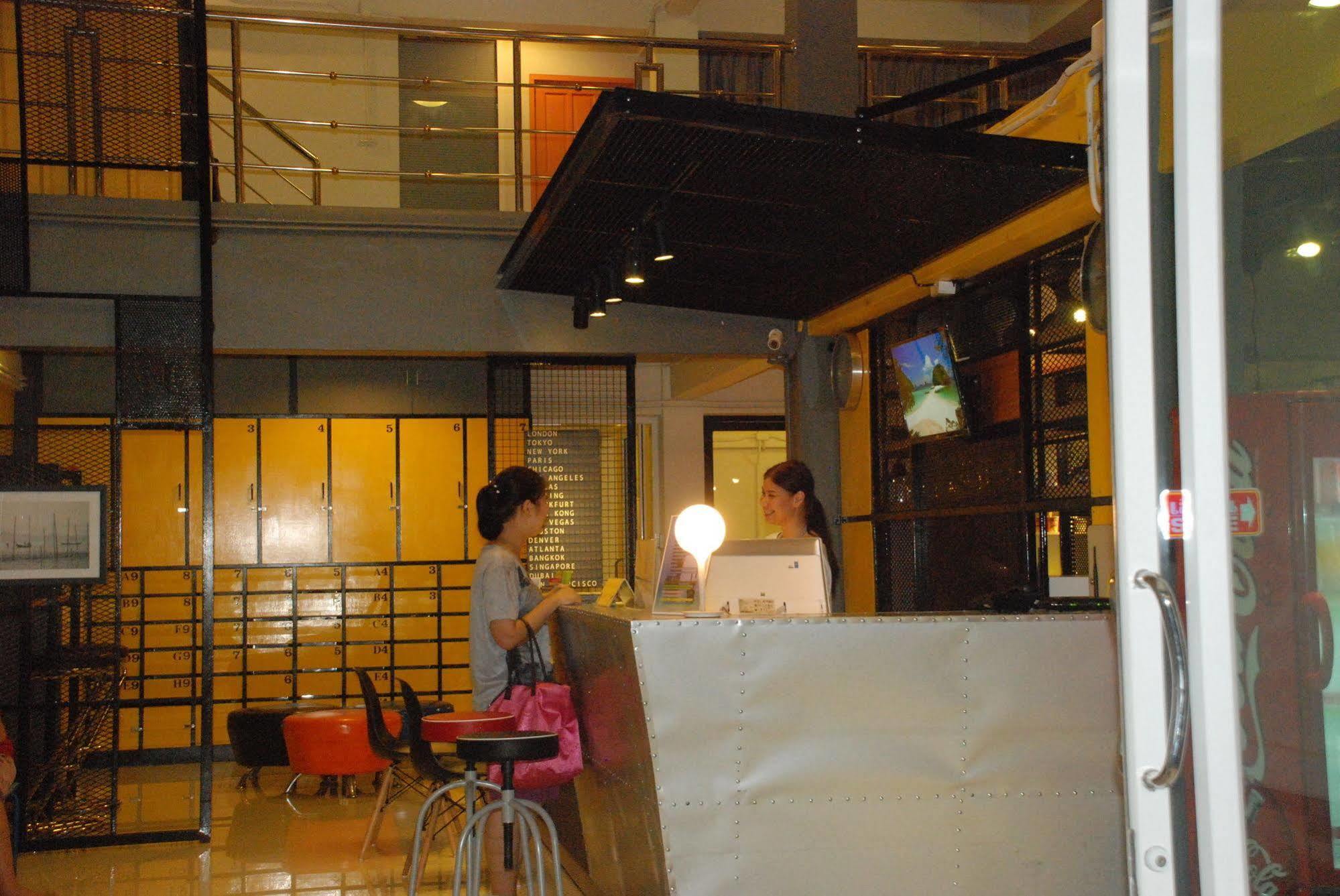 Oyes Hostel Krabi Exterior foto
